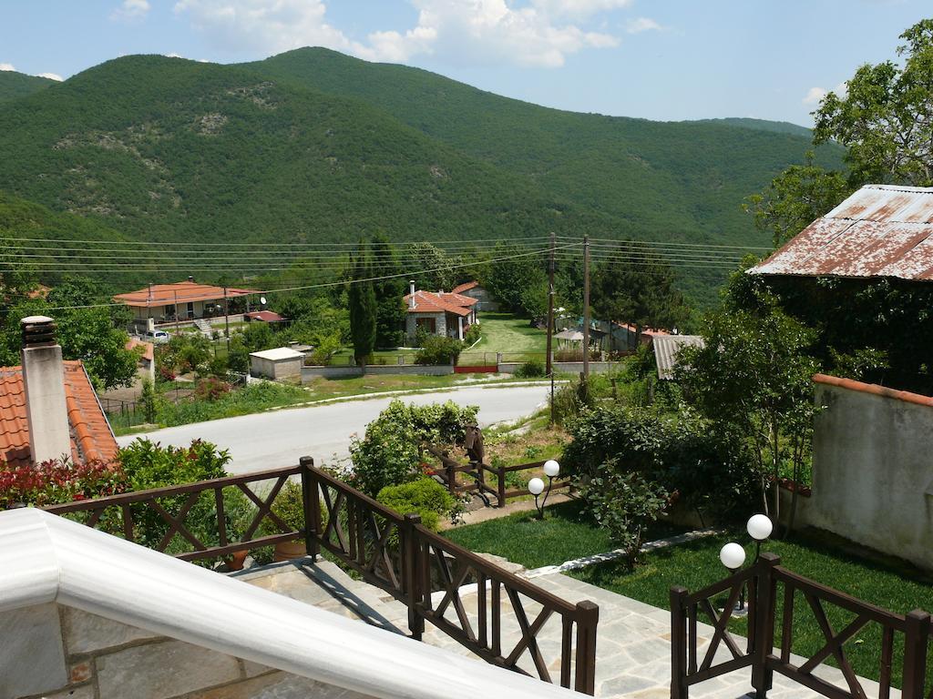 Petrini Gonia Aparthotel Livadero Exterior photo